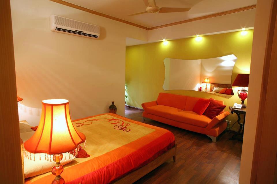 Maisonette Hotel & Apartments Lahore Eksteriør billede