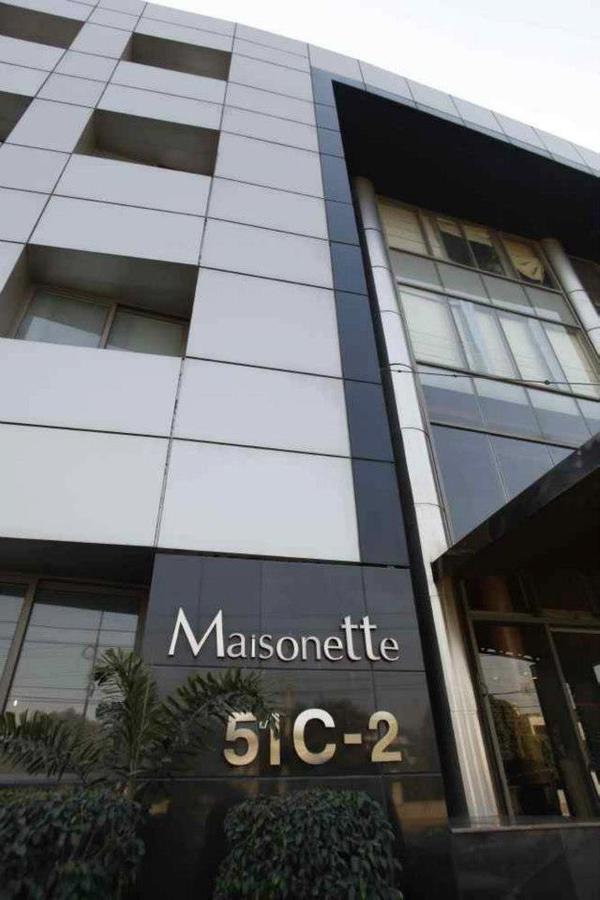 Maisonette Hotel & Apartments Lahore Eksteriør billede
