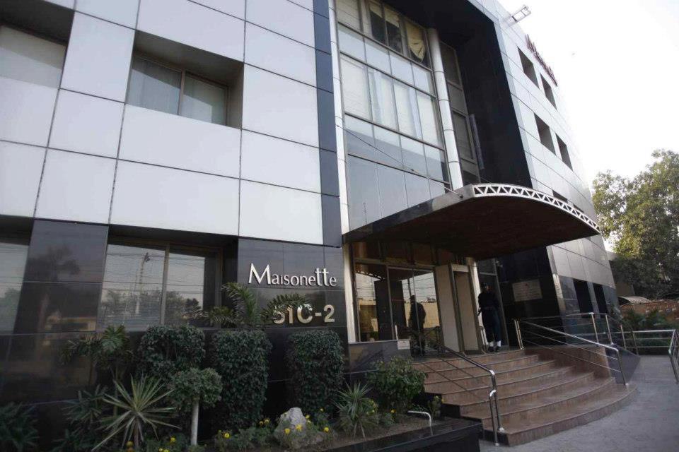 Maisonette Hotel & Apartments Lahore Eksteriør billede