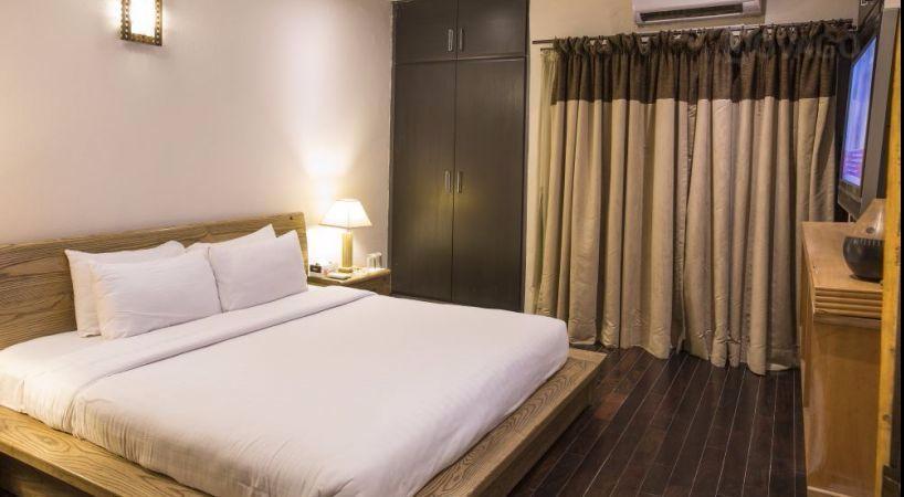 Maisonette Hotel & Apartments Lahore Eksteriør billede