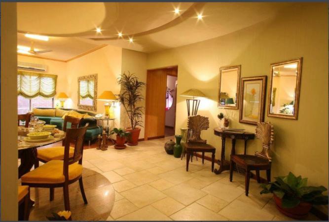 Maisonette Hotel & Apartments Lahore Eksteriør billede